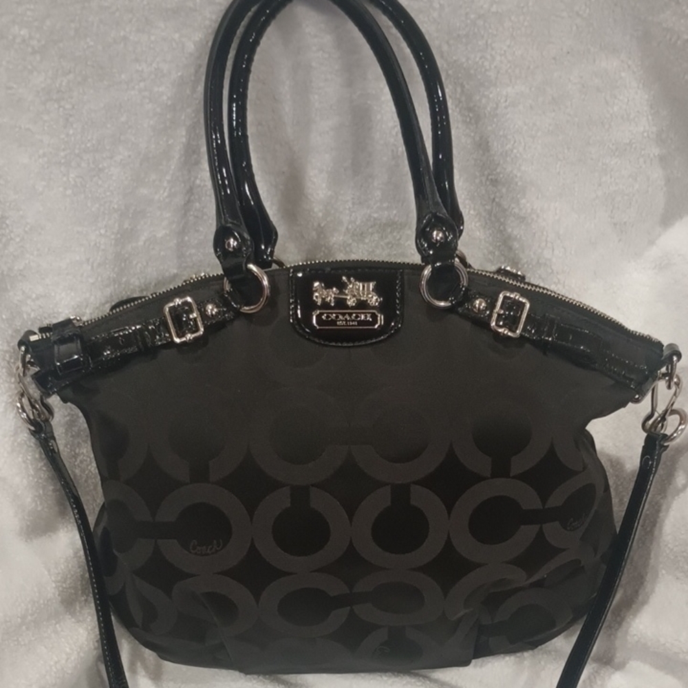 🛑🛑SOLD🛑🛑Coach Black And Red Satchel With Silver And Leather Accents
